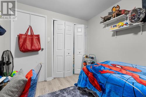 18 - 166 Southdale Road W, London South (South O), ON - Indoor Photo Showing Bedroom