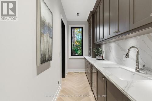 1380 Birchwood Heights Drive, Mississauga, ON - Indoor Photo Showing Kitchen