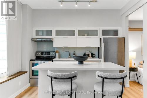 708 - 50 Camden Street, Toronto, ON - Indoor Photo Showing Kitchen