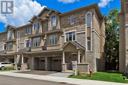 2011 DEERVIEW COMMON ROAD  Oakville, ON L6M 0Y2