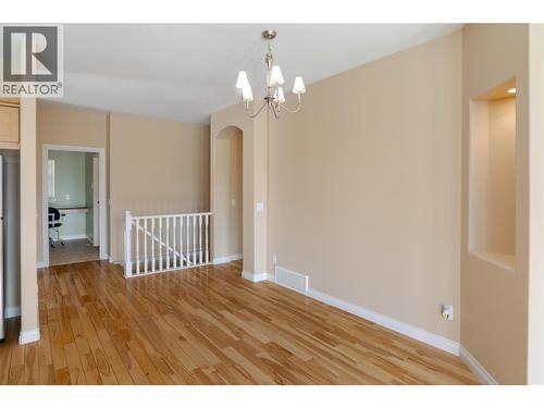 371 Mccarren Avenue, Kelowna, BC - Indoor Photo Showing Other Room