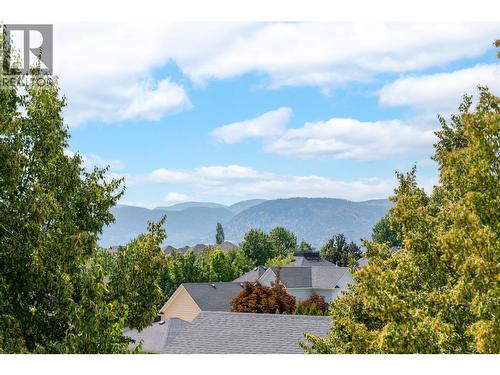 371 Mccarren Avenue, Kelowna, BC - Outdoor With View