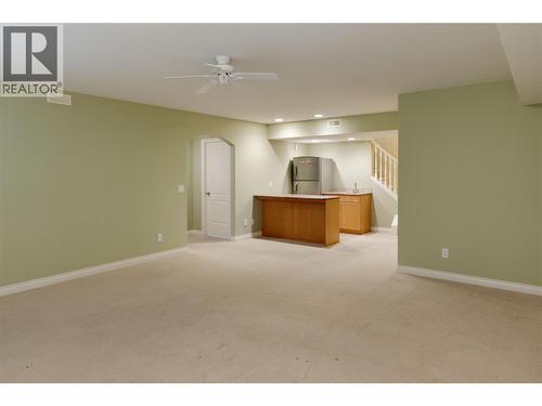 371 Mccarren Avenue, Kelowna, BC - Indoor