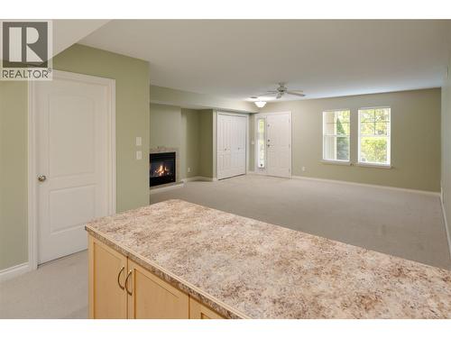 371 Mccarren Avenue, Kelowna, BC - Indoor With Fireplace