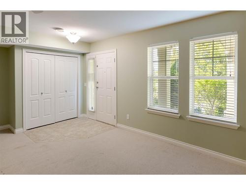 371 Mccarren Avenue, Kelowna, BC - Indoor Photo Showing Other Room