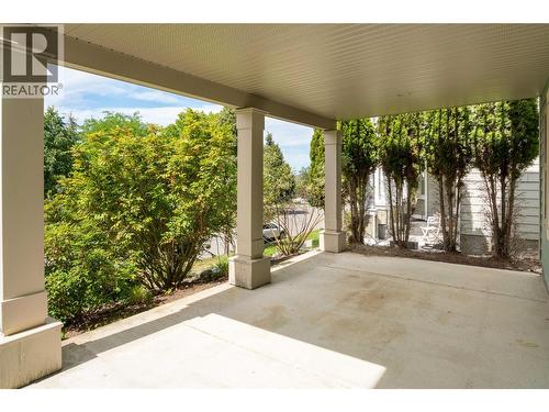 371 Mccarren Avenue, Kelowna, BC - Outdoor With Deck Patio Veranda
