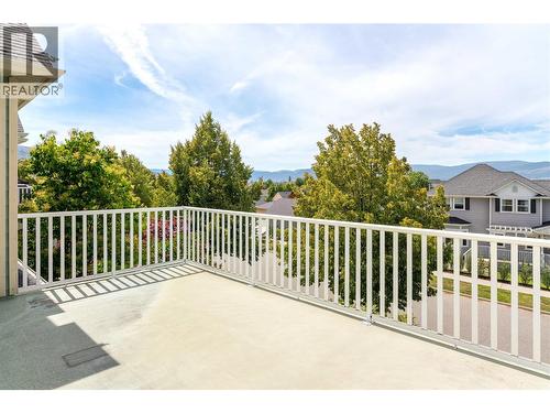 371 Mccarren Avenue, Kelowna, BC - Outdoor With Deck Patio Veranda