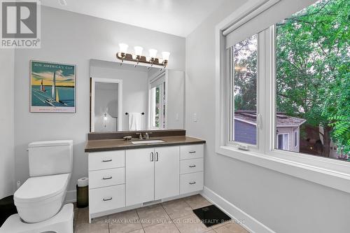 146 Percy Street, Ottawa, ON - Indoor Photo Showing Bathroom