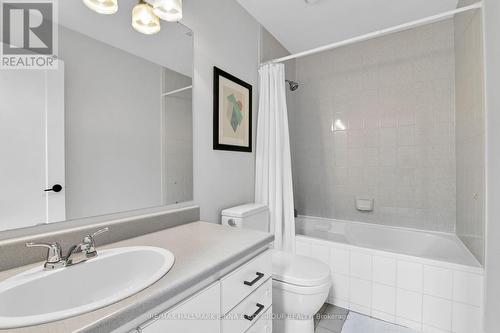 146 Percy Street, Ottawa, ON - Indoor Photo Showing Bathroom