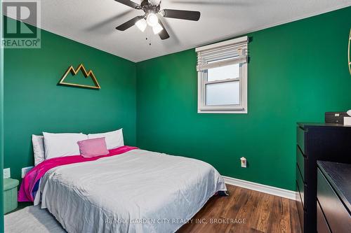 291 Alberta Street, Welland (Lincoln/Crowland), ON - Indoor Photo Showing Bedroom
