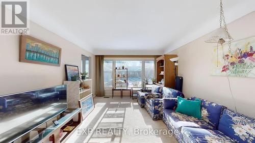 26 Ramsey Crescent, Hamilton, ON - Indoor