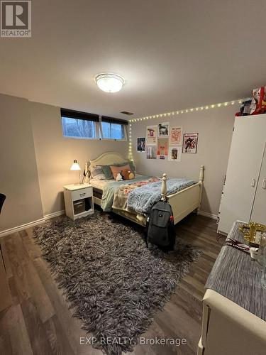 26 Ramsey Crescent, Hamilton, ON - Indoor Photo Showing Bedroom