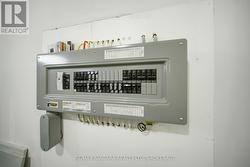 Main floor 200 amp  panel - 