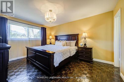 2165 Dunedin Road, Oakville, ON - Indoor Photo Showing Bedroom