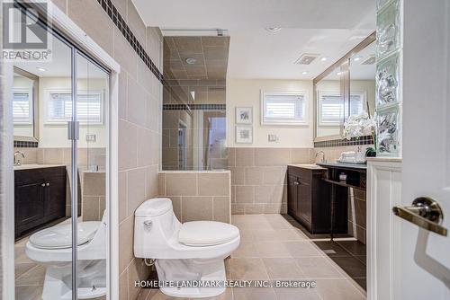 2165 Dunedin Road, Oakville, ON - Indoor Photo Showing Bathroom