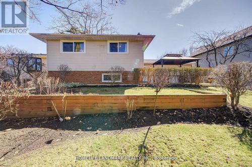 2165 Dunedin Road, Oakville, ON - Outdoor