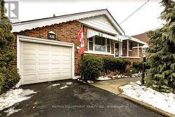 48 CROSTHWAITE AVENUE S  Hamilton, ON L8K 2V1