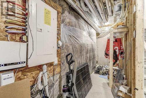 14 - 305 Garner Road W, Hamilton, ON - Indoor
