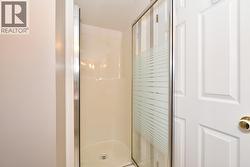 Shower in main bathroom - 