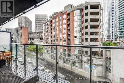 619 - 825 Church Street, Toronto, ON - Outdoor