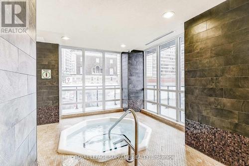 619 - 825 Church Street, Toronto, ON - Indoor Photo Showing Other Room