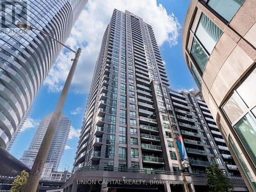 1007 - 19 GRAND TRUNK CRESCENT  Toronto, ON M5J 3A3