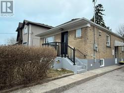 76 HOLMSTEAD AVENUE  Toronto, ON M4B 1T2