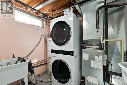 149 - 1247 Huron Street, London East (East A), ON - Indoor Photo Showing Laundry Room