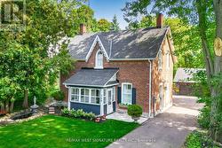 368 MAIN STREET  King, ON L0G 1T0