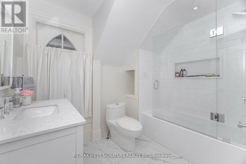 368 Main Street, King, ON - Indoor Photo Showing Bathroom