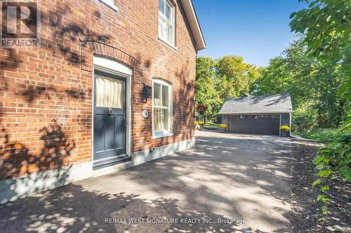 368 Main Street, King, ON - Outdoor