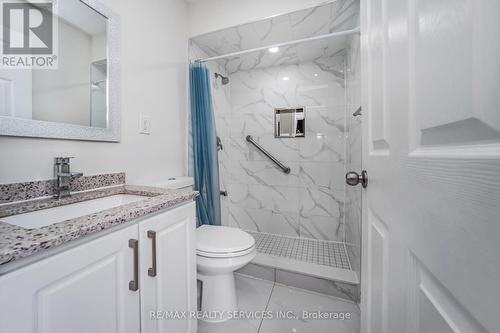 11 Juliette Square, Brampton, ON - Indoor Photo Showing Bathroom