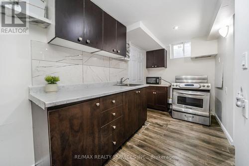 11 Juliette Square, Brampton, ON - Indoor Photo Showing Kitchen