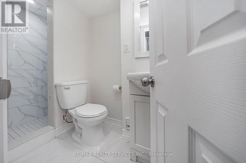 11 Juliette Square, Brampton, ON - Indoor Photo Showing Bathroom