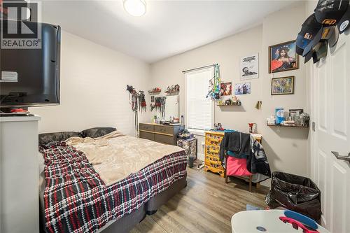 404 Russell Street, Sarnia, ON - Indoor Photo Showing Bedroom