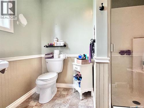 Hussey Acreage, Marriott Rm No. 317, SK - Indoor Photo Showing Bathroom
