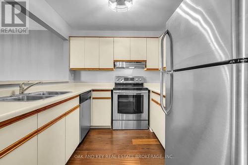 1404 - 500 Talbot Street, London East (East F), ON - Indoor Photo Showing Kitchen With Double Sink