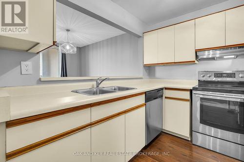 1404 - 500 Talbot Street, London East (East F), ON - Indoor Photo Showing Kitchen With Double Sink