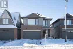 14 STANHOPE COURT  Ottawa, ON K2J 6S2
