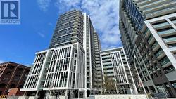 1715 - 400 ADELAIDE STREET E  Toronto, ON M5A 4S3