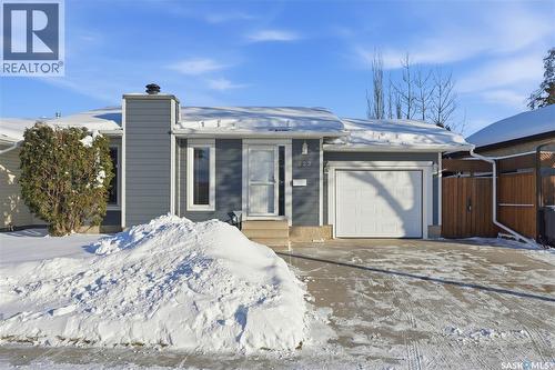 223 Delaronde LANE  Saskatoon, SK S7J 3Z1