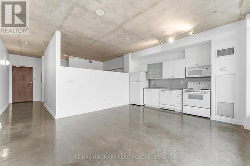 903 - 180 York Street, Ottawa, ON - Indoor Photo Showing Kitchen
