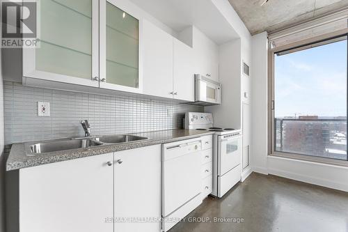 903 - 180 York Street, Ottawa, ON - Indoor Photo Showing Kitchen With Double Sink