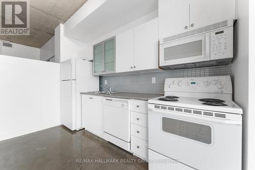 903 - 180 York Street, Ottawa, ON - Indoor Photo Showing Kitchen