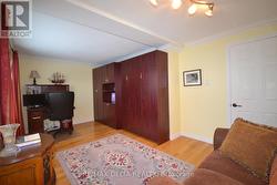 built in Murphy bed - 