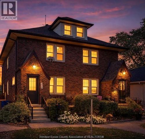822 FAIRVIEW BOULEVARD  Windsor, ON N8S 3E5
