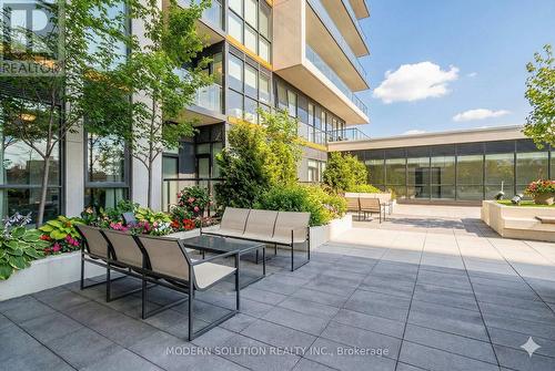 317 - 1603 Eglinton Avenue W, Toronto, ON - Outdoor