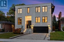 422 HOUNSLOW AVENUE  Toronto, ON M2R 1H6