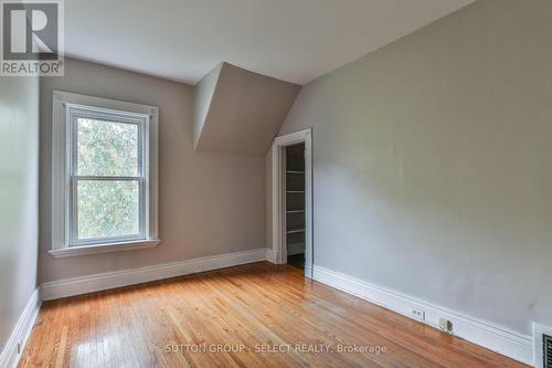 123 Mill Street, London East (East F), ON - Indoor Photo Showing Other Room