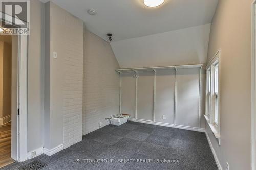 123 Mill Street, London East (East F), ON - Indoor Photo Showing Other Room